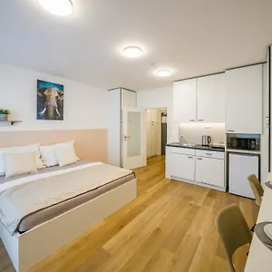  Apartament Center